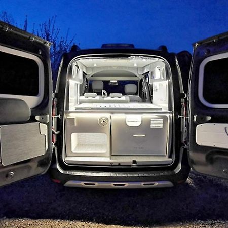 فندق Smart Camper Hafnarfjörður المظهر الخارجي الصورة